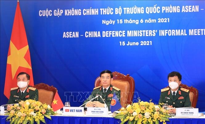 Vietnam proposes restraining actions in East Sea